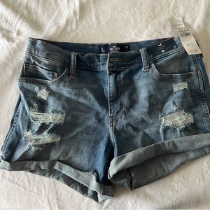 Hollister Mid Rise Short 3” Size 15 W 32